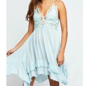 FREE PEOPLE ONE Sz M Adella Slip Dress in Sea Washed Blue Fairy Lace